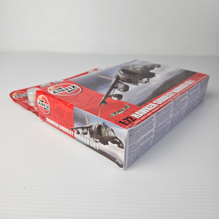 Airfix A55205 Hawker Siddeley Harrier GR.1 box viewed from right angle