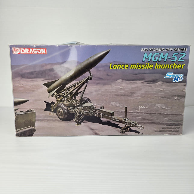 Dragon 1:35 MGM-52 Lance Missile with Launcher kit 3600 front box