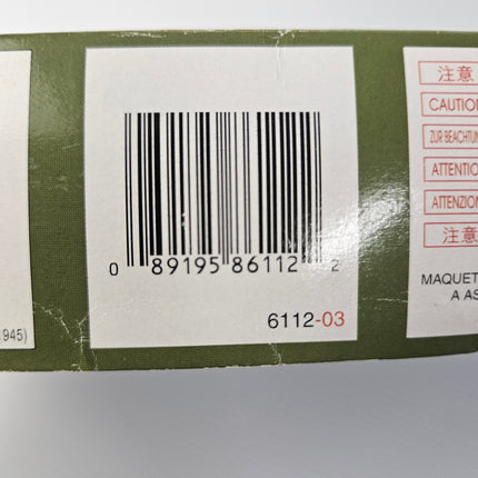 Dragon model kit 6112 UPC barcode 089195861122
