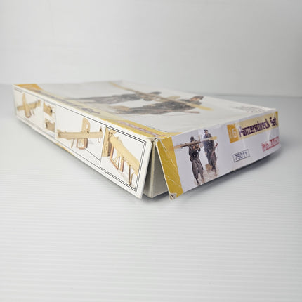 Dragon 75011 Panzerschreck Set original box front angle