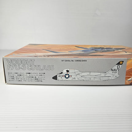 Fujimi F7U-3 Cutlass box profile showing VF-124 aircraft D410