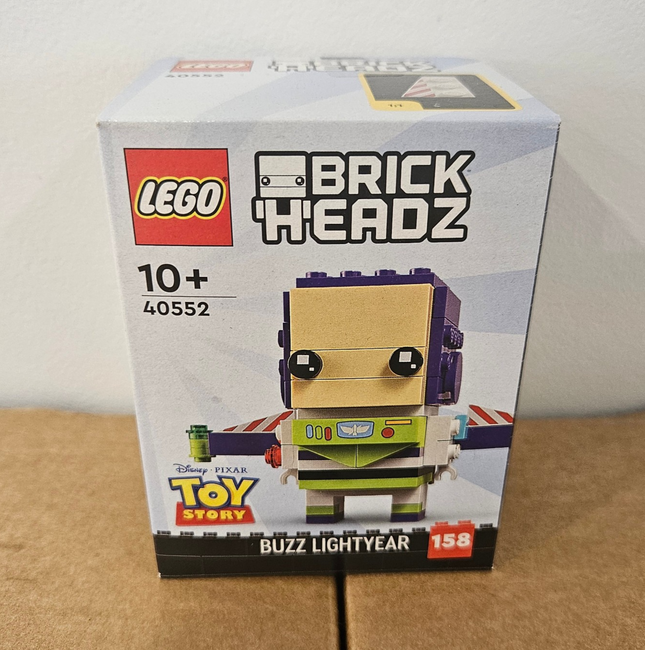 Front Image: LEGO BrickHeadz Disney Pixar Toy Story Buzz Lightyear 40552 retired 114-piece set in original box