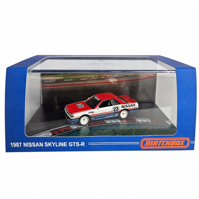 Matchbox Collectors 1987 Nissan Skyline GTS-R 1:64 diecast in acrylic display case