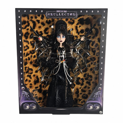 Monster High Skullector Elvira Mistress of the Dark collector doll HYV99 in premium display packaging