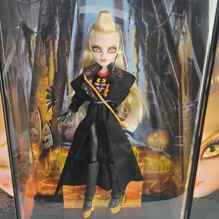 Interior artwork of Monster High Skullector The Lost Boys David collector doll packaging close up