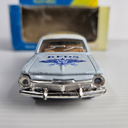 Trax 8011 EH Holden Station Wagon RFDS Sydney Gold Coast Rally number 91 die-cast model 2